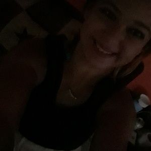 Meet your Posher, Dakota